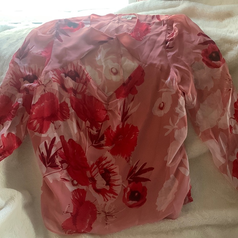 Women’s blouse pretty flowery pink